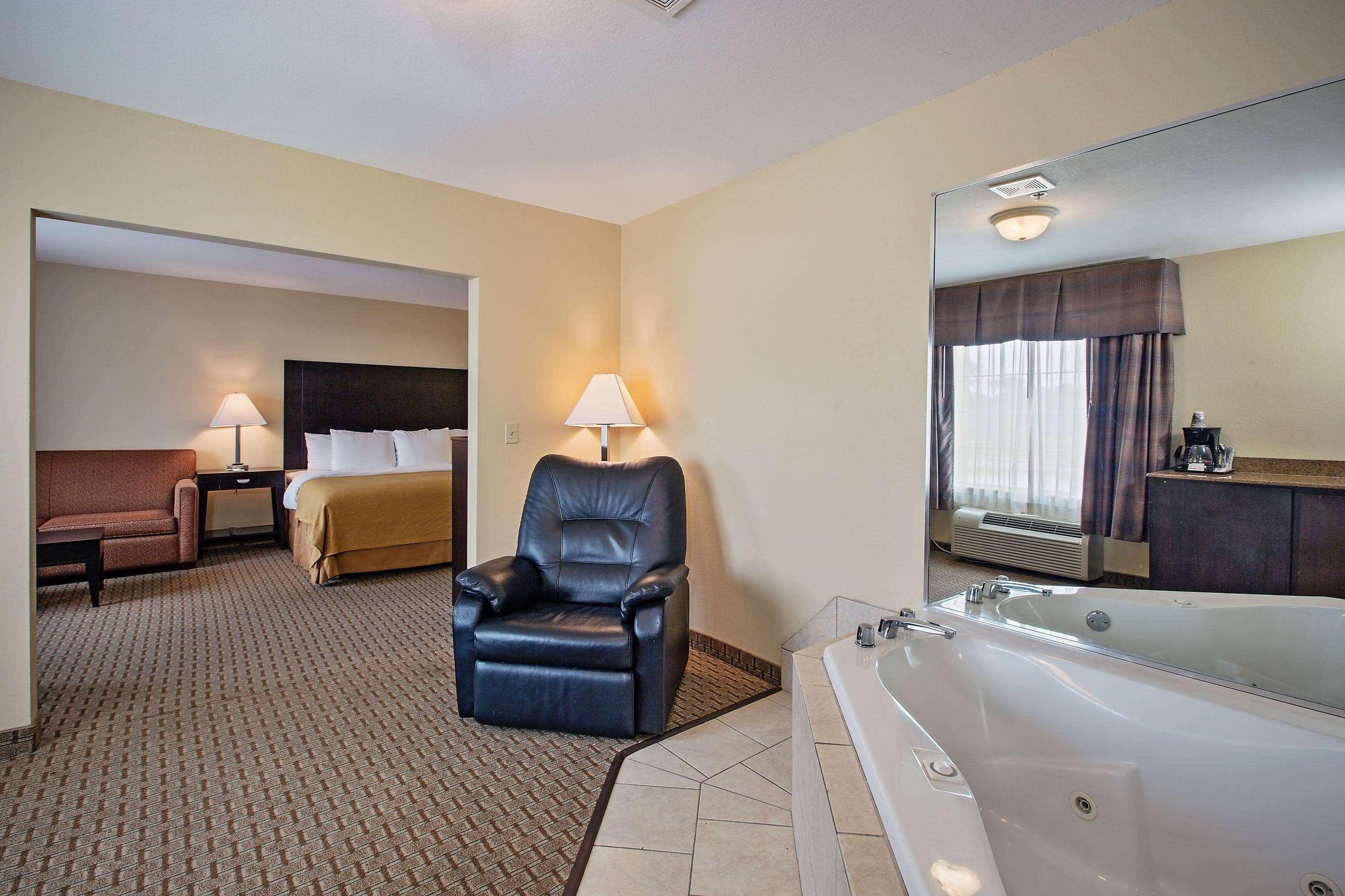 La Quinta By Wyndham Morgan City Exterior photo